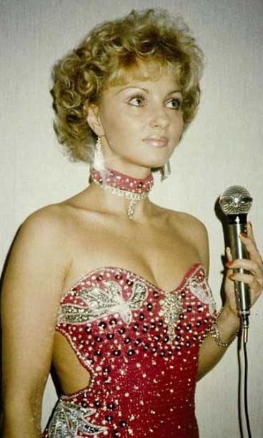 Kuuluttajana Sirkus Finlandiassa 1988-89