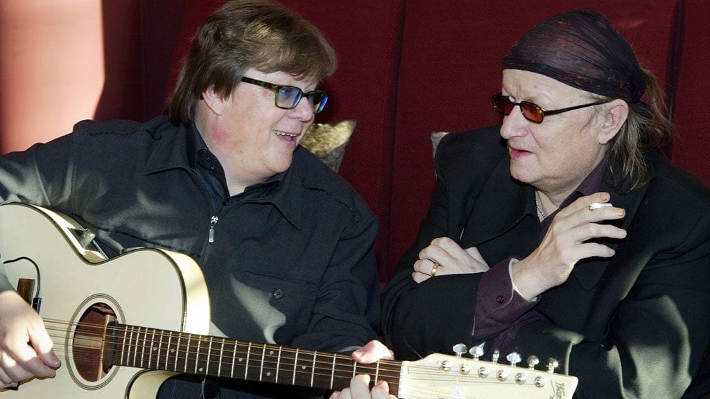 Kaverukset Mikko Alatalo ja Juice vuonna 2004.