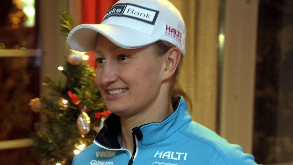 Tanja Poutiaisella pitää kiirettä.