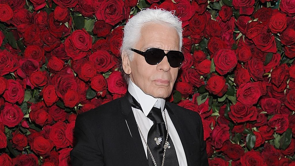 Muotiguru Karl Lagerfeld otti kantaa Adelen ulkonäköön.