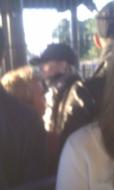 Madonna jonotti huvipuistossa.