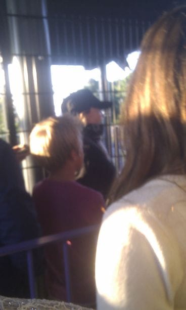 Madonna jonotti Linnanmäellä.