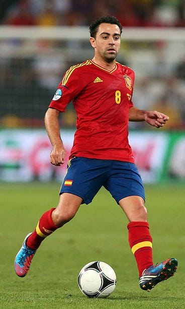 Xavi Hernandéz tienaa hyvin.