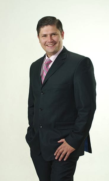 Leif Lindeman kilpailee tänä kesänä tangokuninkaan kruunusta.