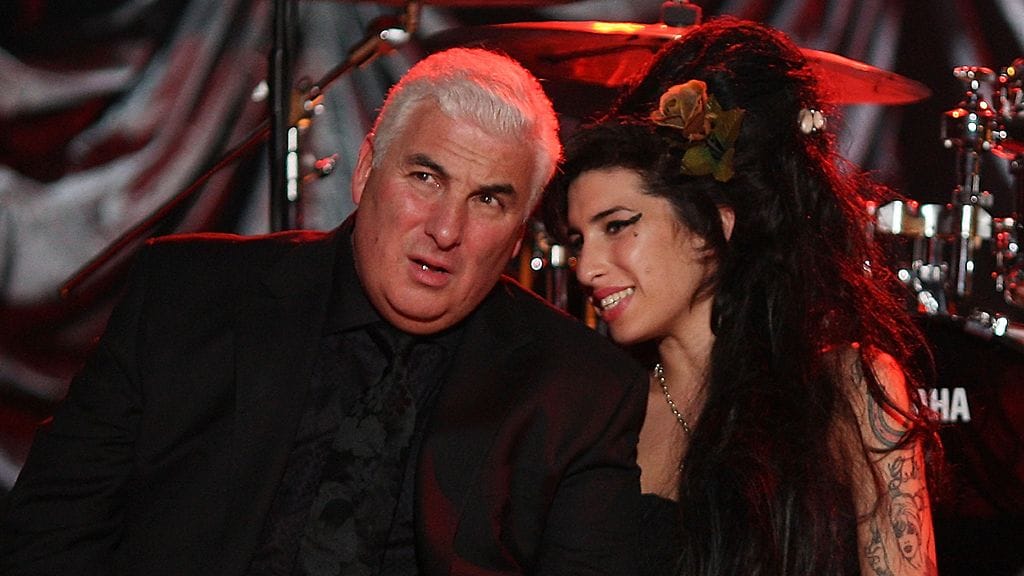 Isä ja tytär: Amy ja Mitch Winehouse odottivat jännittyneinä Grammy-gaalan tuloksia vuonna 2008.