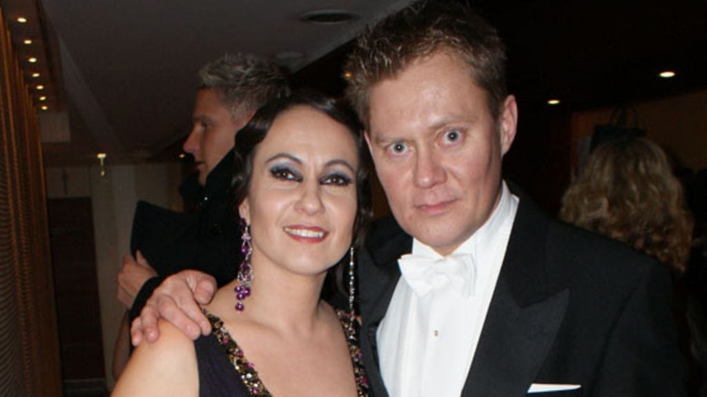 Elina ja Pertti Salovaara joulukuussa 2009. (Kuva: MTV Oy)