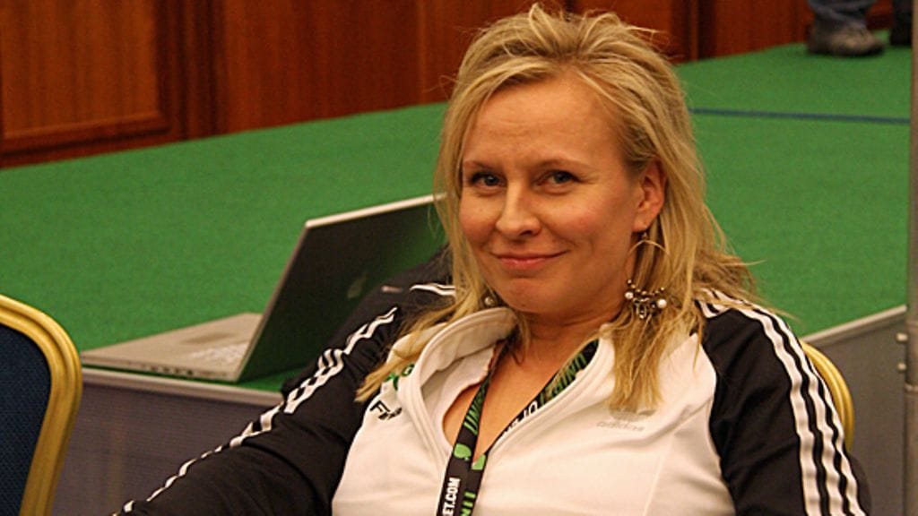 Heli Sutela Unibet Open pokeriturnauksessa Prahassa. Kuva: MTV3.