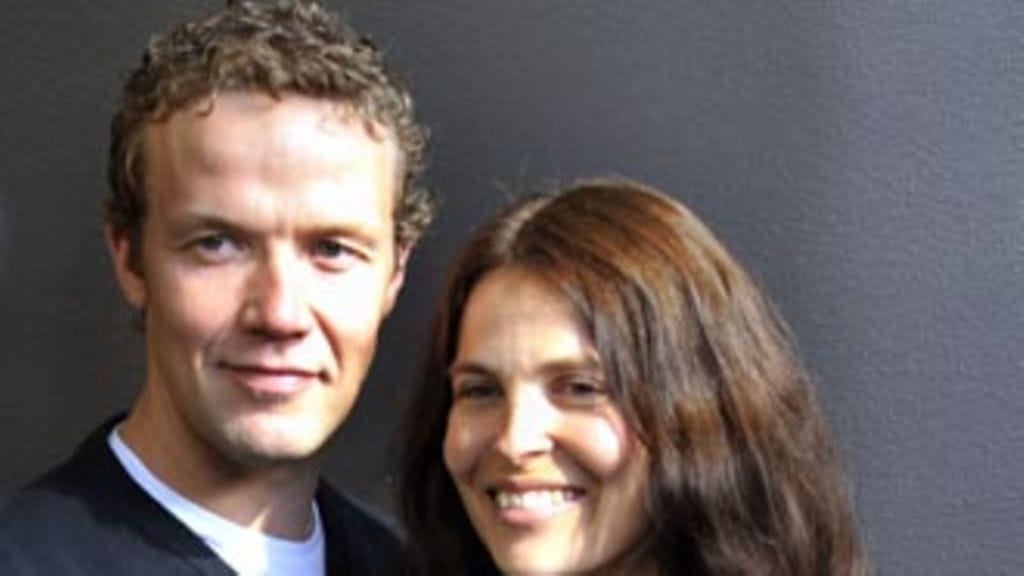 Irina Björklund yhdessä kanssanäyttelijänsä Petteri Summasen kanssa. (Kuva: Kimmo Mäntylä/Lehtikuva)