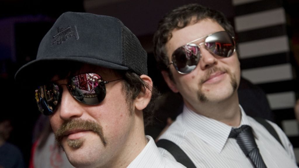 Viikset voi kasvattaa tyylillä. (Kuva:Movember)