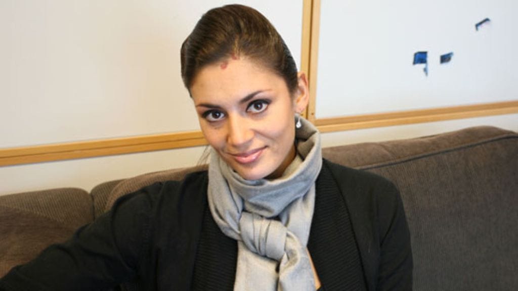 Jasmin Vähäkangas odottaa vauvaa