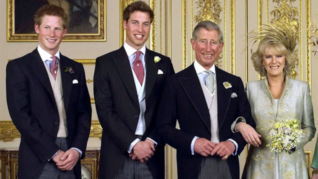 Prinssi Harryn ja prinssi Williamin huhutaan pitävän etäiset välit äitipuoleensa herttuatar Camillaan.