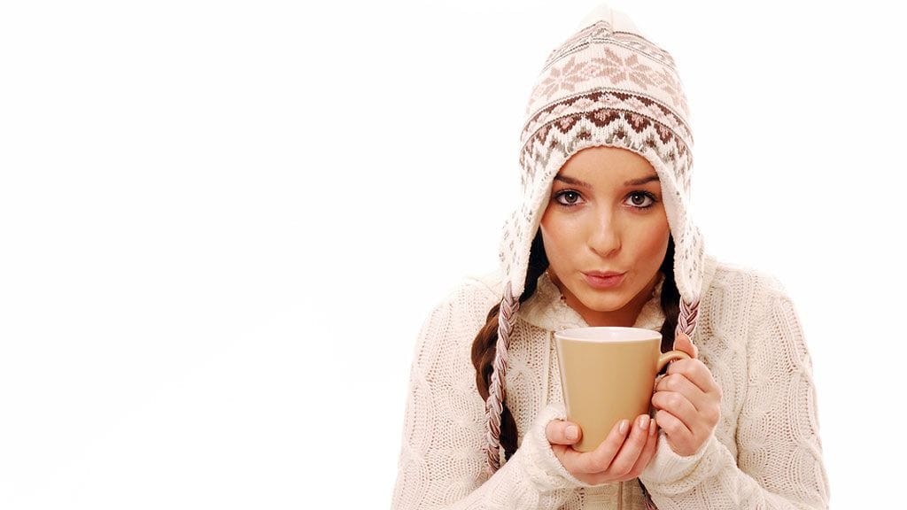 Tee, lepo ja lämpimät vaatteet auttavat flunssasta parantumisessa.