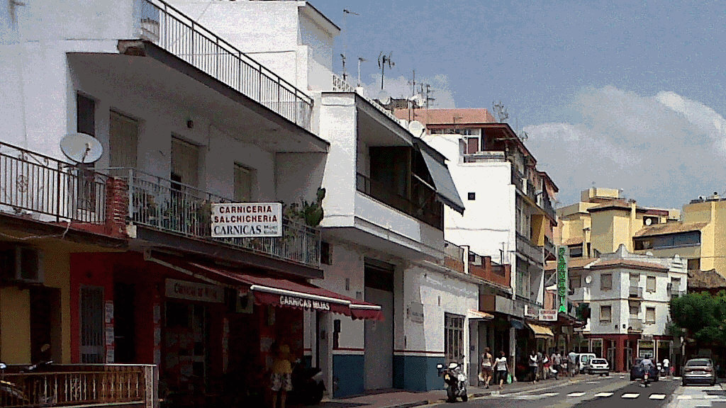 Lepomäki oli vierailemassa FUengirolassa kahden ystävänsä luona.