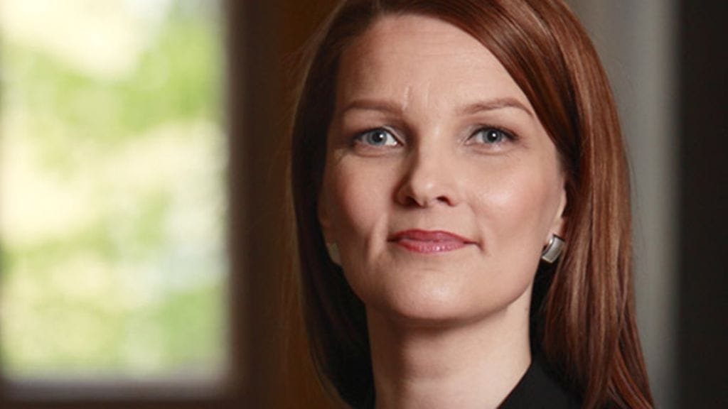 Mari Kiviniemi pyörittää neljän lapsen uusperhettä.