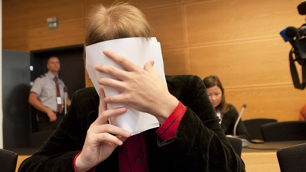 Tekonsa myöntänyt syytetty viihdetaiteilija määrättiin mielentilatutkimukseen. Kuva: Lehtikuva.