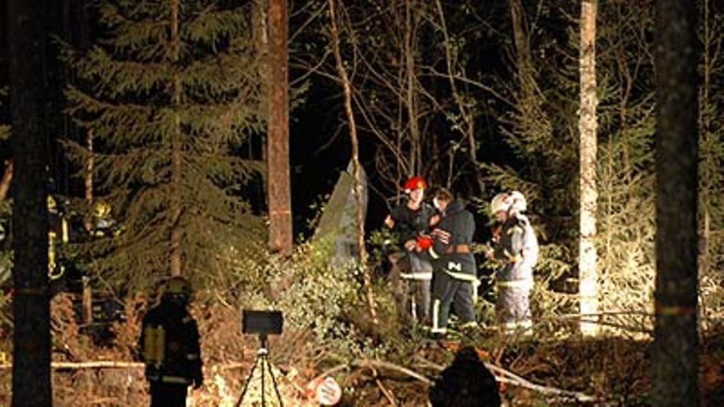 29.9.06) Hawk-hävittäjä putosi Kruunupyyn lähellä.