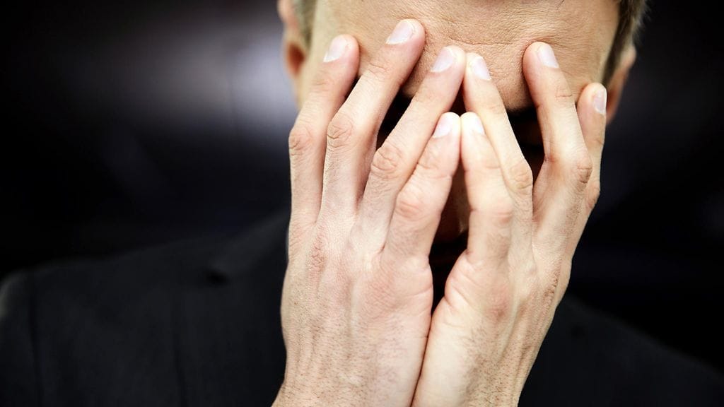 Skitsofrenialle altistavat muun muassa perinnölliset tekijät ja päihteet.