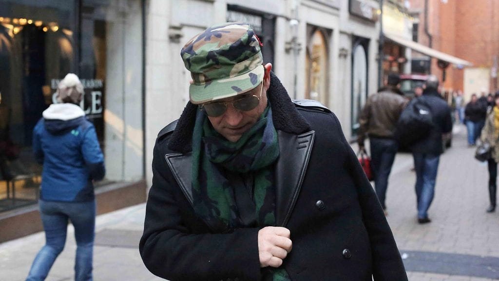 Bono bongattiin New Yorkin kaduilta 15.12.2014.