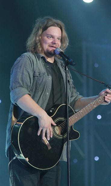 Koomikko Ismo Leikola kuvattuna Idolsissa vuonna 2011.