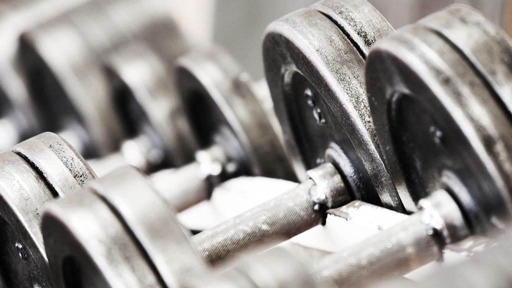 Kuntosaliharjoittelun suosion kasvaessa myös niin sanottujen henkilökohtaisten kuntosaliohjaajien ammattiohjausta käytetään yhä enemmän.