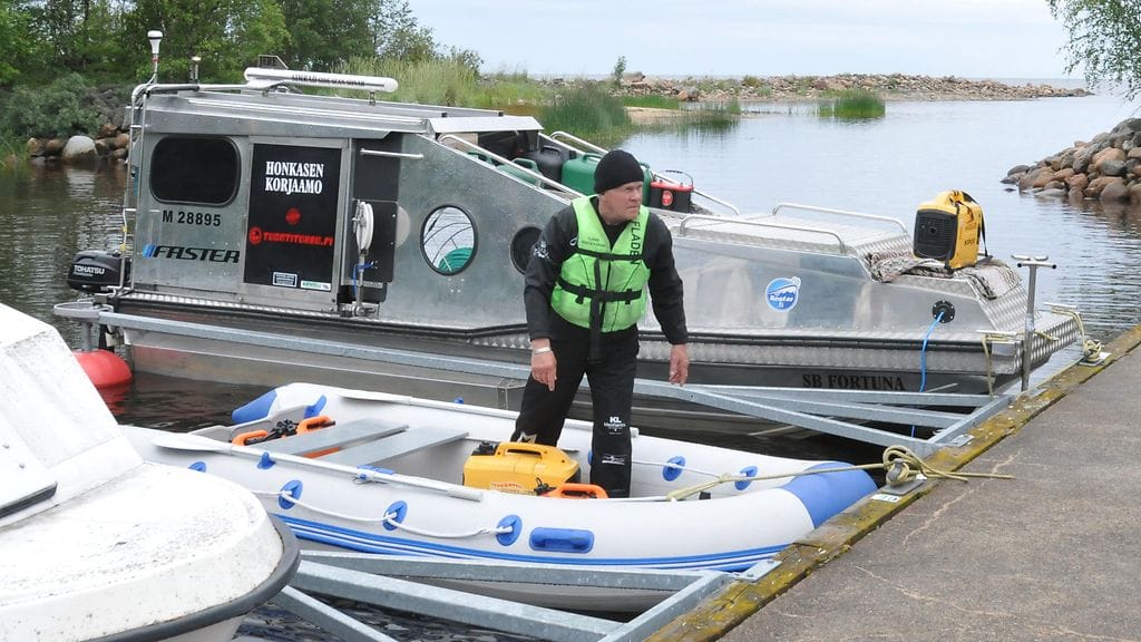 Reino Savukoski etsi viime kesänä vuonna 1943 kadonnutta Oulu II -hinaajaa Pohjanlahdella kahden ja puolen kuukauden ajan.