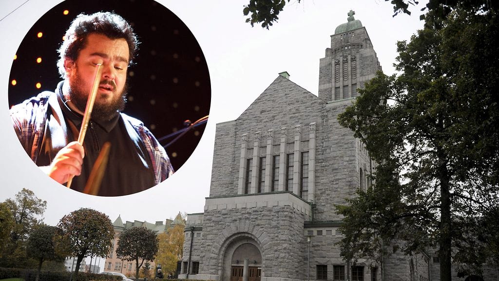 Laulaja-rumpali Zarkus Poussa siunataan haudan lepoon Kallion kirkossa.