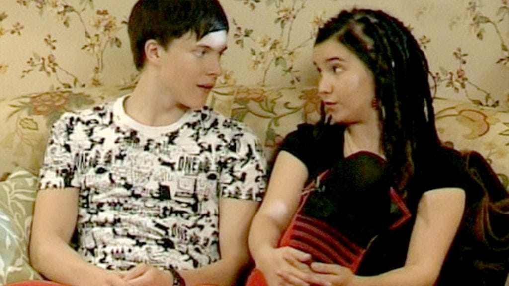 Salatut elämät - Miro Holm (Patrik Borodavkin) ja Oona Kiviranta (Sara Lohiniva). Kuva: MTV3