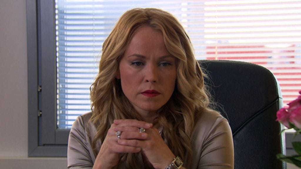 Salkkareiden Jenni (Anu Palevaara).