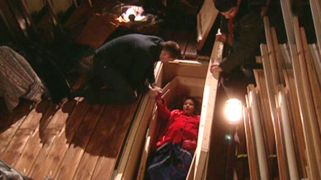 Salatut elämät - Lasse Sievinen (Timo Jurkka), Paula Sievinen (Johanna Nurmimaa) ja Panu Kaukovaara (Aarni Kivinen)