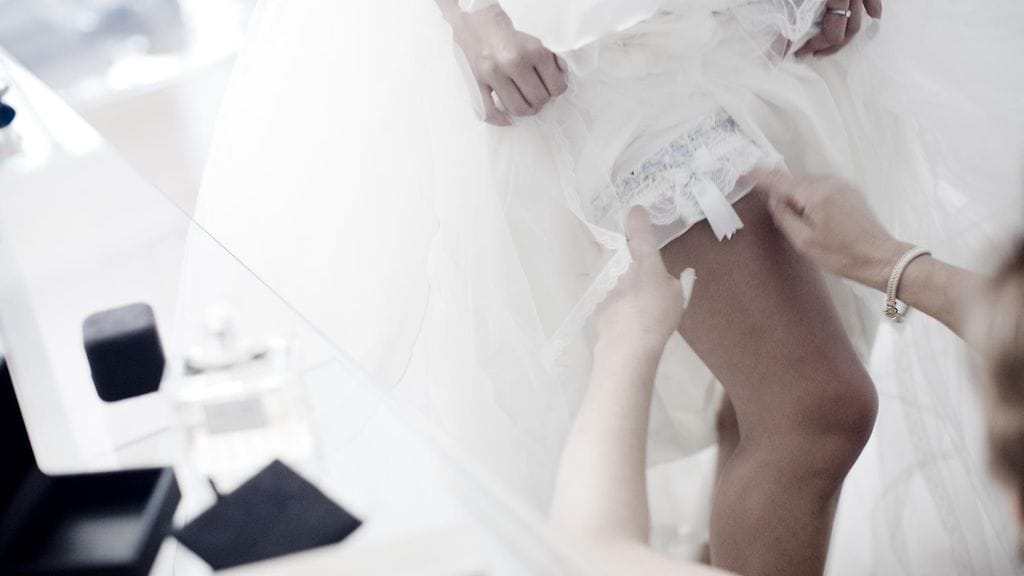 Sukkanauhalla uskottiin ennen olevan maagisia rakkauden voimia!