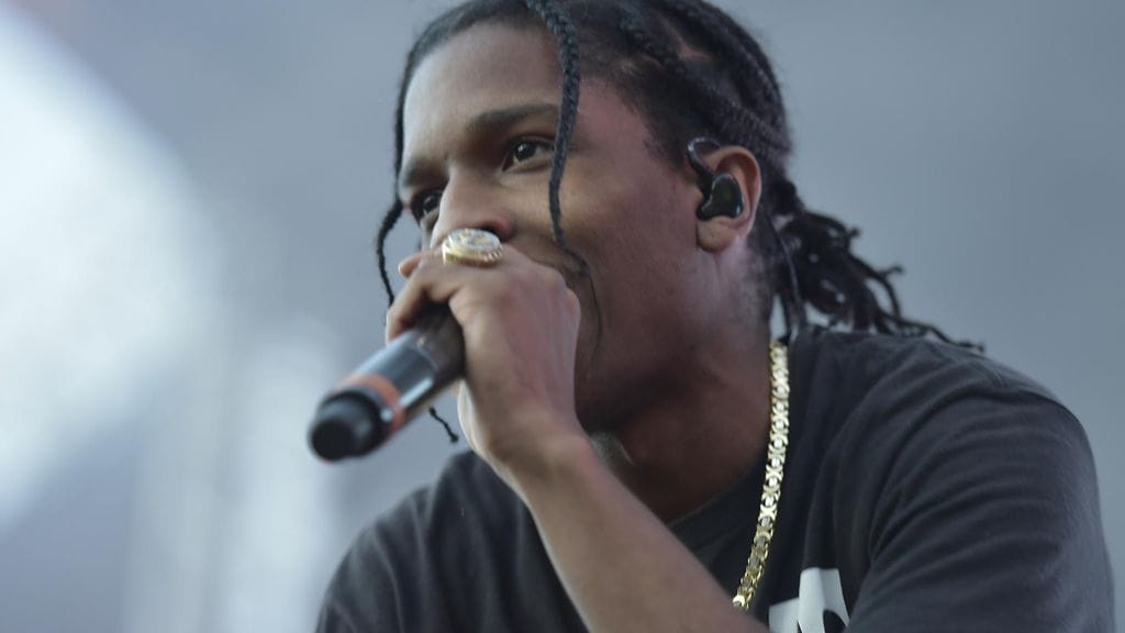 Asap Rocky, oikealta nimeltään Rakim Mayers on tällä hetkellä tutkintavankeudessa, sillä häntä syytetään vakavasta pahoinpitelystä.