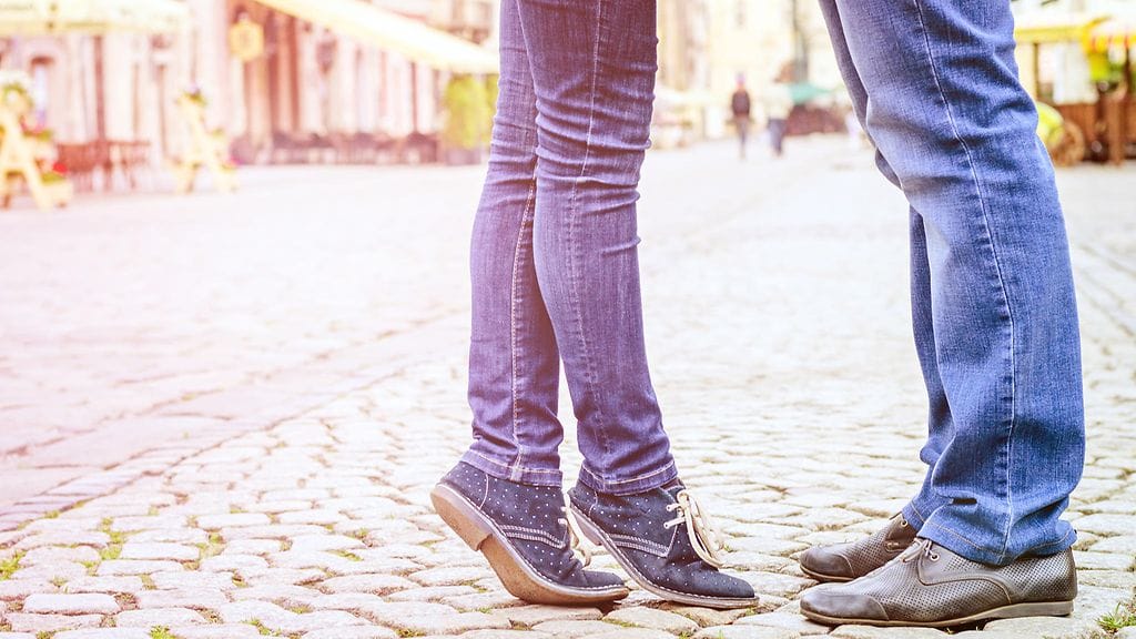 Moni deittimaailmaan koukuttunut kokee kumppanin etsimisen kilpailuna.