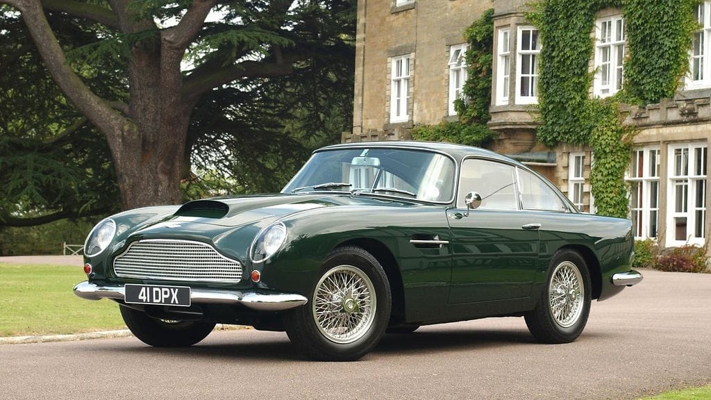 Alkuperäisestä DB4 GT:stä saa nykyään maksaa reilusti yli 3 miljoonaa euroa.