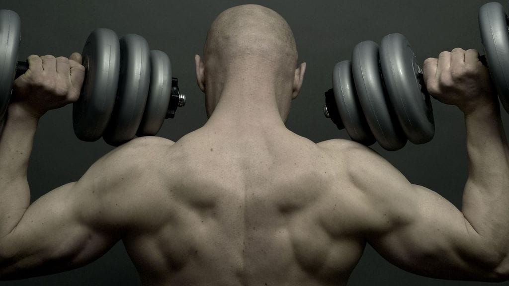 Suomessa noin kaksi prosenttia kaksi-kolmikymppisistä miehistä on käyttänyt anabolisisia steroideja. Kuvituskuva.