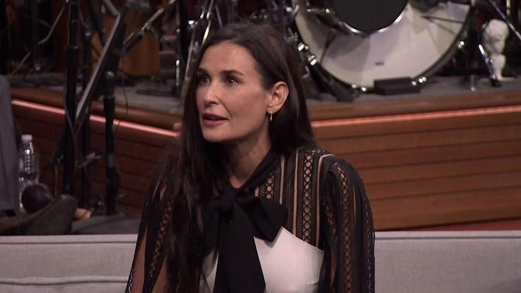 Demi Mooren uutuuskirja paljastaa Hollywood-tähden karmaisevan lapsuuden.