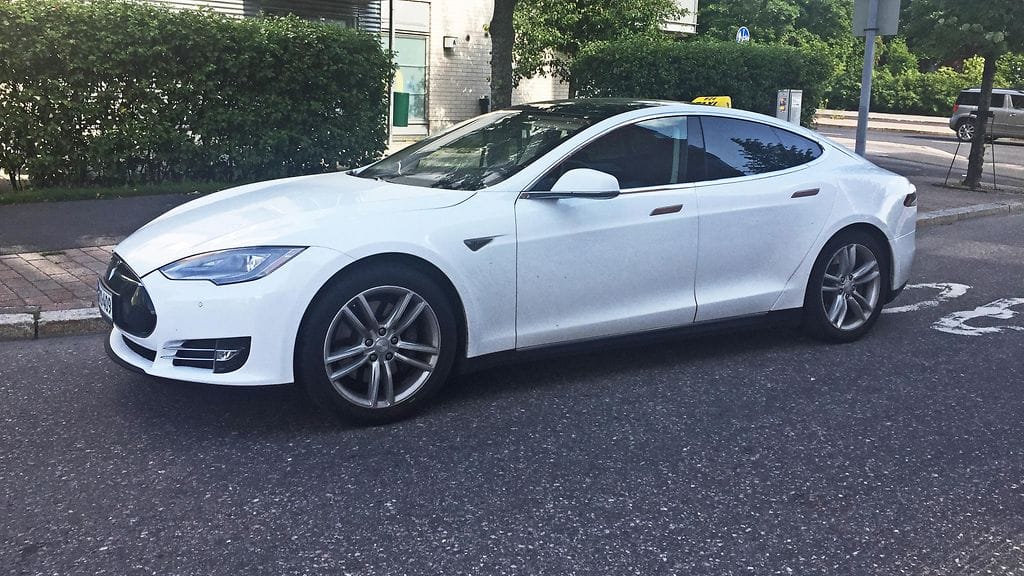 Taksi Vantaan auto numero 924.