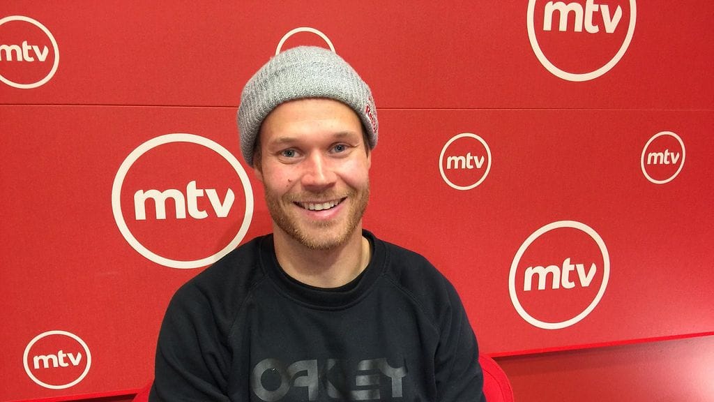 Eero Ettala julkaisi upean kuvan tyttöystävästään Tuija Pehkosesta.