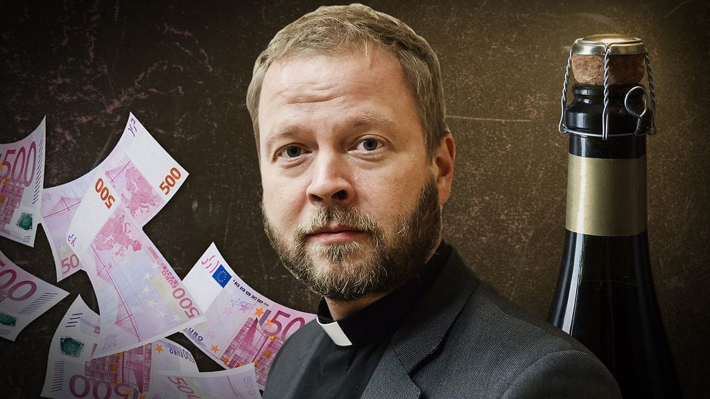 Helsingin piispa Teemu Laajasalo on ollut viime aikoina esillä lähinnä rahankäyttöön liittyvien epäselvyyksien johdosta.