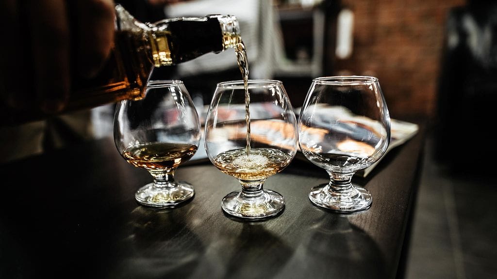 Kahdeksan oman kategoriansa voittaneen viskin joukosta tuomaristo valitsi vielä koko festivaalin kärkikolmikon.