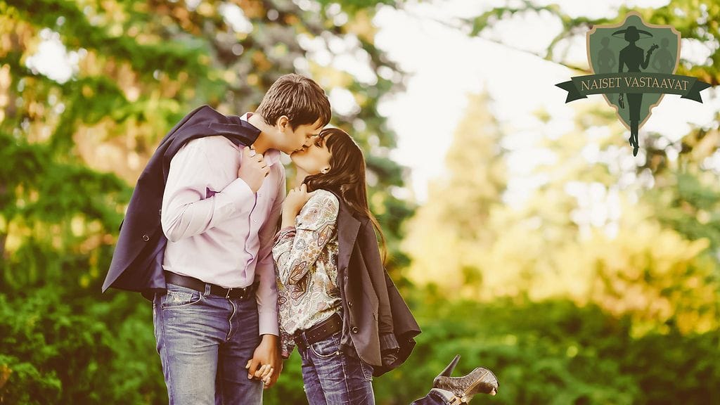 Juttusarjassa naiset vastaavat joka viikko lukijoiden kysymyksiin.