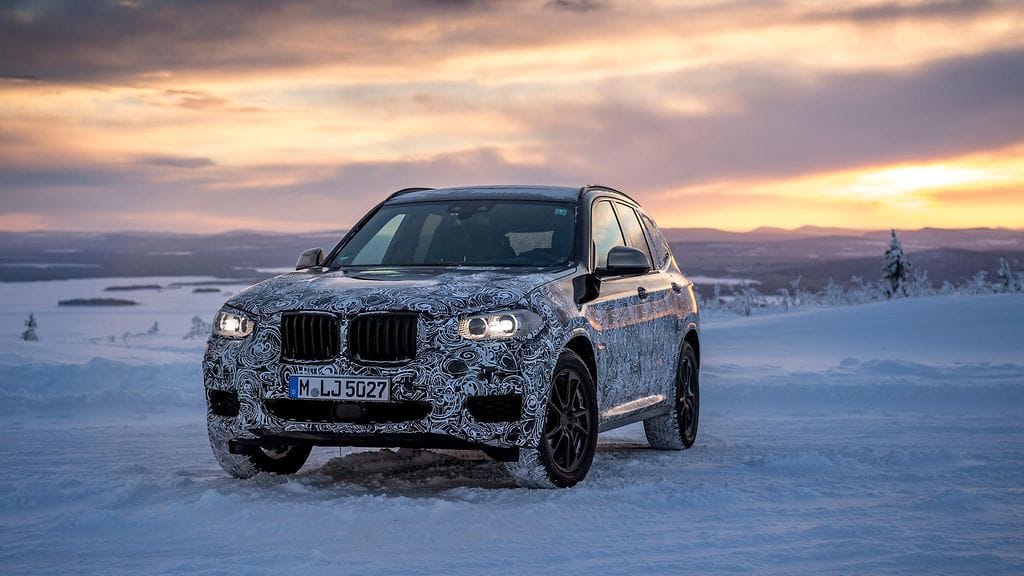 BMW julkaisi vuosi sitten kuvia uudistuvasta X3-katumaasturista.