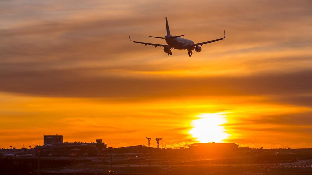 Lentämisen vähentämisellä saa helposti hyvän omatunnon ja kunnon panoksen ilmastotalkoisiin.