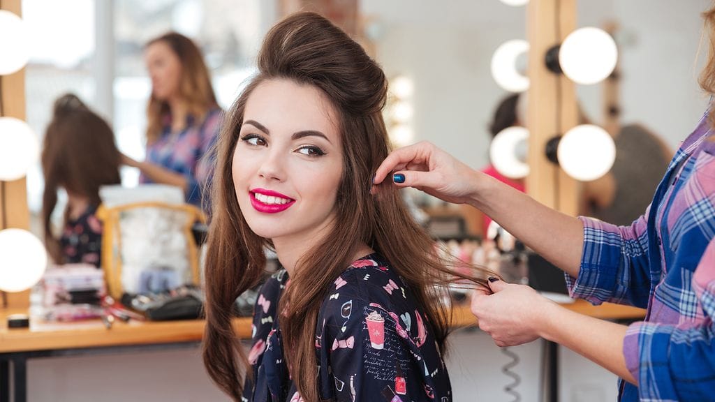 Hyvän lopputuloksen takaamiseksi kampaajalle kannattaa aina puhua vain totta.