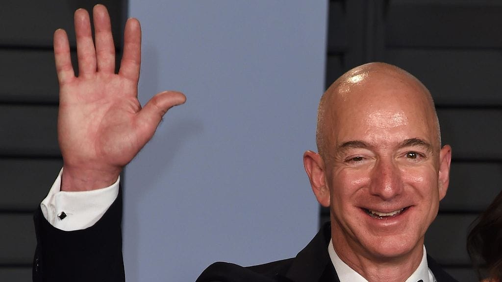 Washington Postin omistava Amazon-miljardööri Jeff Bezos kertoi lehdessä laajoista irtisanomisista alkuviikosta.