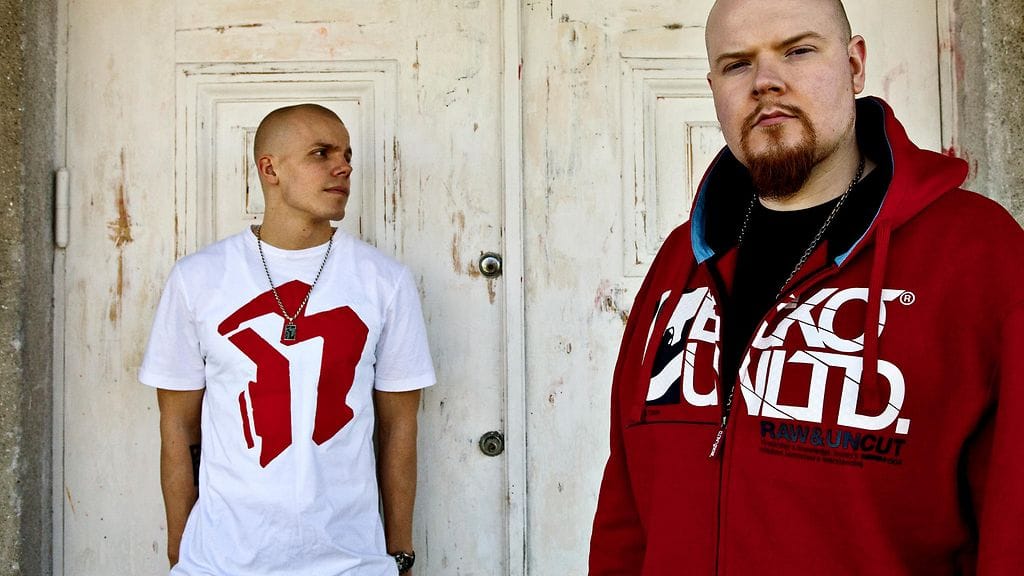 Fintelligens poseerasi promokuvassa vuonna 2011.