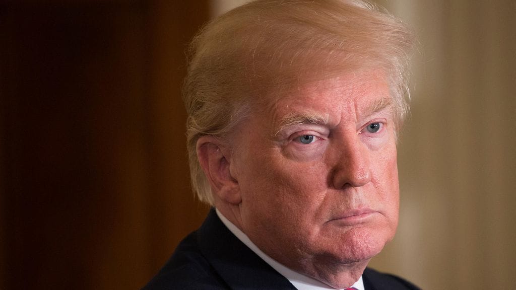 Presidentti Donald Trump kritisoi ABC-kanavan toimitusjohtajaa päätöksestään hyllyttää Roseanne-ohjelma.