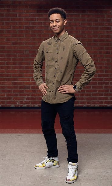 KamppaTyhjana_kausi1_Benjamin_AaronBojang_001