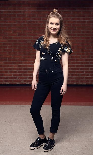 KamppaTyhjana_kausi1_Viola_ViviWahlstrom_001