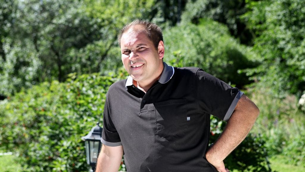 Perttu Sirviö matkustaa uutuusohjelmassa Kiinaan.