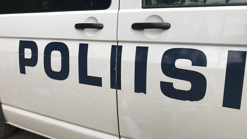 Kuvituskuva. Nuori naishenkilö on löytynyt kuolleena kerrostaloasunnosta Salossa, kertoo poliisi.